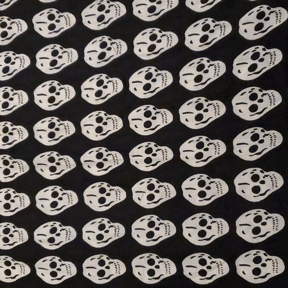 Skull Scarf